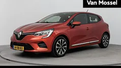 Gebruikt 2020 Renault Clio V Zen Hatchback | € 13.935 (Eerlijke prijs)