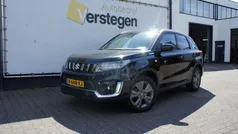 Zwart Gebruikt 2023 Suzuki Vitara SUV | € 24.950 (Eerlijke prijs)
