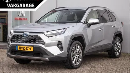 Grijs Gebruikt 2023 Toyota RAV4 Hybrid Executive SUV | € 42.750 (Eerlijke prijs)