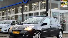 Zwart Gebruikt 2012 Renault Clio R.S. Hatchback | € 3.500 (Eerlijke prijs)