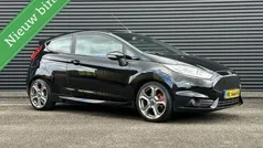 Zwart Gebruikt 2014 Ford Fiesta ST Hatchback | € 13.400 (Eerlijke prijs)