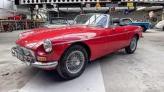 Rood Gebruikt 1963 MG B Cabriolet | € 19.000