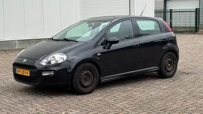 Gebruikt 2015 Fiat Punto Evo Street Hatchback | € 2.250 (Goede deal)