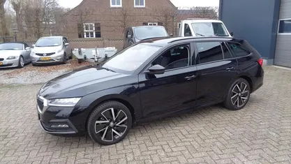 Occasion 2021 Skoda Octavia Business Line Stationwagen | € 19.995 (Super prijs)