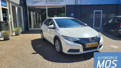 Wit Gebruikt 2014 Honda Civic Comfort Hatchback | € 9.950 (Eerlijke prijs)