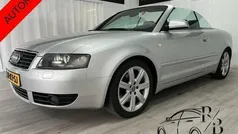 Grijs, metallic lak Gebruikt 2005 Audi A4 Cabriolet Proline Cabriolet | € 4.499 (Eerlijke prijs)