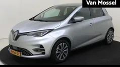 Grijs, metallic lak Gebruikt 2020 Renault Zoe Intens Hatchback | € 15.440 (Eerlijke prijs)