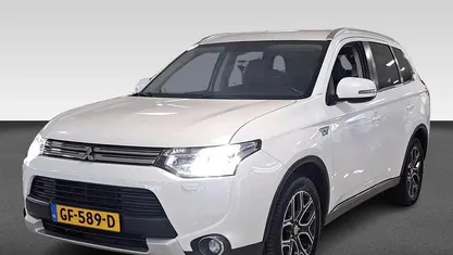 Occasion Mitsubishi Outlander P-HEV Edition 2015 Wit SUV