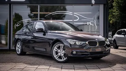 Occasion 2017 BMW 330 Executive Sedan | € 21.250 (Super prijs)