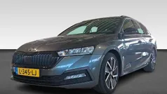 Grijs Gebruikt 2021 Skoda Octavia Business Line Stationwagen | € 24.990 (Eerlijke prijs)