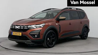Bruin Gebruikt 2023 Dacia Jogger Extreme MPV | € 25.935 (Eerlijke prijs)