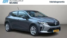 Gebruikt 2025 Renault Clio V Evolution Hatchback | € 19.940 (Eerlijke prijs)