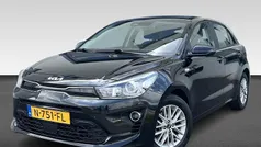 Zwart Gebruikt 2021 Kia Rio Hatchback | € 15.925 (Eerlijke prijs)