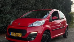 Rood Gebruikt 2013 Peugeot 107 Active Hatchback | € 3.750 (Goede deal)