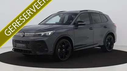 Grijs Occasion 2024 VW Tiguan R-line Edition SUV | € 49.500 (Eerlijke prijs)