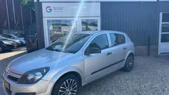 Grijs Gebruikt 2004 Opel Astra Hatchback | € 2.495 (Eerlijke prijs)