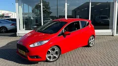Rood Gebruikt 2015 Ford Fiesta ST Hatchback | € 9.950 (Goede deal)