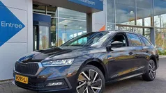 Zwart Gebruikt 2022 Skoda Octavia Business Line Stationwagen | € 24.950 (Goede deal)