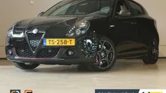 Zwart Gebruikt 2018 Alfa Romeo Giulietta Super Hatchback | € 18.400 (Eerlijke prijs)