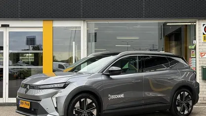 Gebruikt 2025 Renault Scénic Techno MPV | € 40.745 (Eerlijke prijs)
