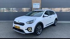 Wit, metallic lak Gebruikt 2020 Kia Niro SUV | € 21.445 (Eerlijke prijs)