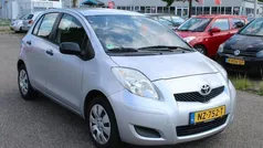 Grijs Gebruikt 2009 Toyota Yaris Hatchback | € 4.250 (Eerlijke prijs)