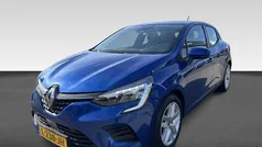 Blauw, metallic lak Gebruikt 2021 Renault Clio V Zen Hatchback | € 13.930 (Goede deal)