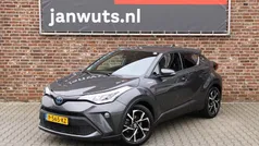 Grijs Gebruikt 2021 Toyota C-HR Style SUV | € 25.950 (Eerlijke prijs)