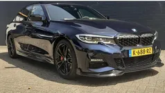 Blauw, metallic lak Gebruikt 2021 BMW 318 Executive Sedan | € 34.350 (Eerlijke prijs)