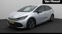 Grijs Gebruikt 2022 Cupra Born Hatchback | € 25.900 (Eerlijke prijs)