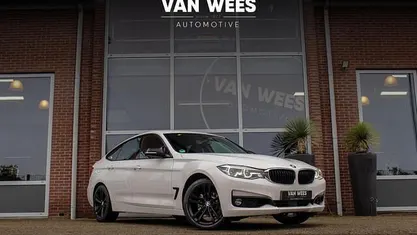 Wit Occasion 2017 BMW 320 Executive Hatchback | € 15.950 (Eerlijke prijs)