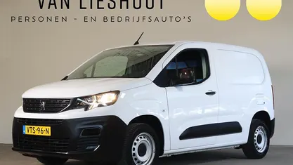 Wit Gebruikt 2023 Peugeot Partner S MPV | € 13.900 (Eerlijke prijs)