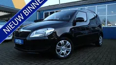 Zwart Occasion 2011 Skoda Roomster Plus Edition MPV | € 5.444 (Eerlijke prijs)