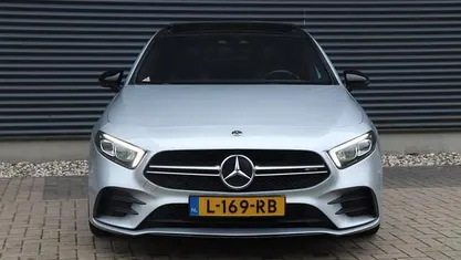 Grijs Gebruikt 2019 Mercedes A35 AMG AMG Hatchback | € 31.999 (Super prijs)