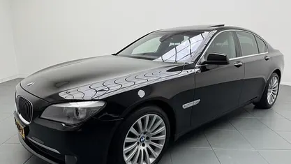 Zwart Gebruikt 2011 BMW 740 Sedan | € 6.750 (Super prijs)