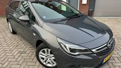 Occasion 2016 Opel Astra Edition Stationwagen | € 7.999 (Eerlijke prijs)