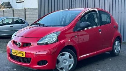 Occasion 2010 Toyota Aygo Hatchback | € 2.750 (Eerlijke prijs)