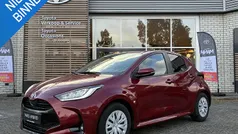 Gebruikt 2020 Toyota Yaris Hybrid Hatchback | € 18.890 (Eerlijke prijs)