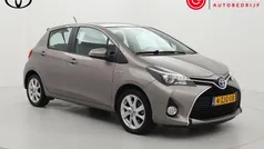 Gebruikt 2015 Toyota Yaris Hybrid Hatchback | € 14.999 (Eerlijke prijs)