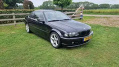 Zwart Occasion 2002 BMW 320 Comfort Edition Coupé | € 3.999 (Eerlijke prijs)