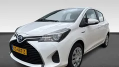 Gebruikt 2016 Toyota Yaris Hybrid Hatchback | € 12.430 (Eerlijke prijs)