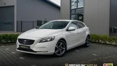 Wit Gebruikt 2013 Volvo V40 Hatchback | € 8.450 (Eerlijke prijs)