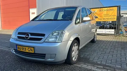 Grijs (metallic) Gebruikt 2005 Opel Meriva Enjoy MPV | € 1.499 (Eerlijke prijs)