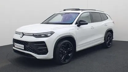 Zwart Nieuw 2025 VW Tayron R-line SUV | € 59.740 (Goede deal)