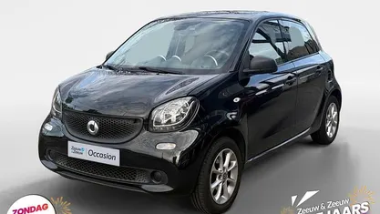 Zwart Gebruikt 2018 Smart ForFour Pure Hatchback | € 6.935 (Goede deal)
