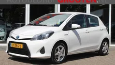 Wit Gebruikt 2012 Toyota Yaris Hatchback | € 6.999 (Eerlijke prijs)