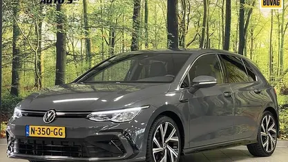 Gebruikt 2020 VW Golf VII R-line Hatchback | € 28.449 (Eerlijke prijs)