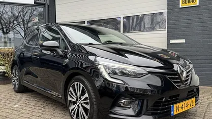 Occasion Renault Clio V Initiale Paris 140 PK (102 kW) 2022 Zwart Hatchback