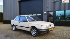 Beige Gebruikt 1989 Peugeot 309 Hatchback | € 4.950