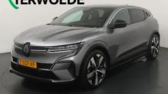 Gris schiste kqg Gebruikt 2023 Renault Megane E-Tech Techno Hatchback | € 25.945 (Eerlijke prijs)